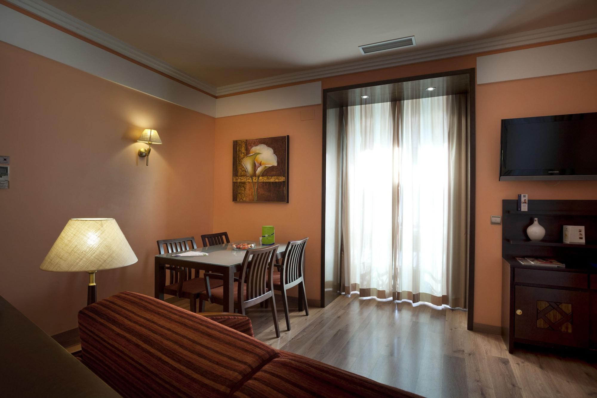 Suites Gran Via 44 Гранада Екстериор снимка