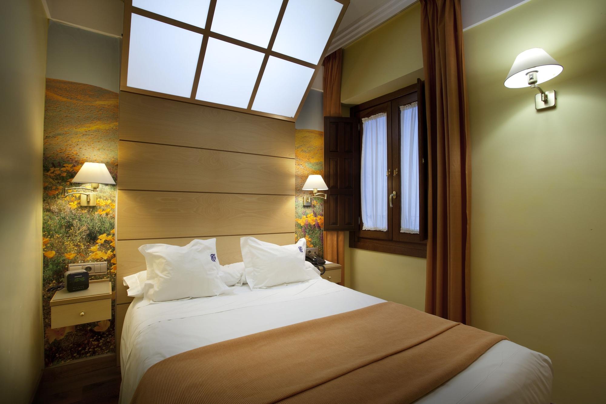 Suites Gran Via 44 Гранада Екстериор снимка