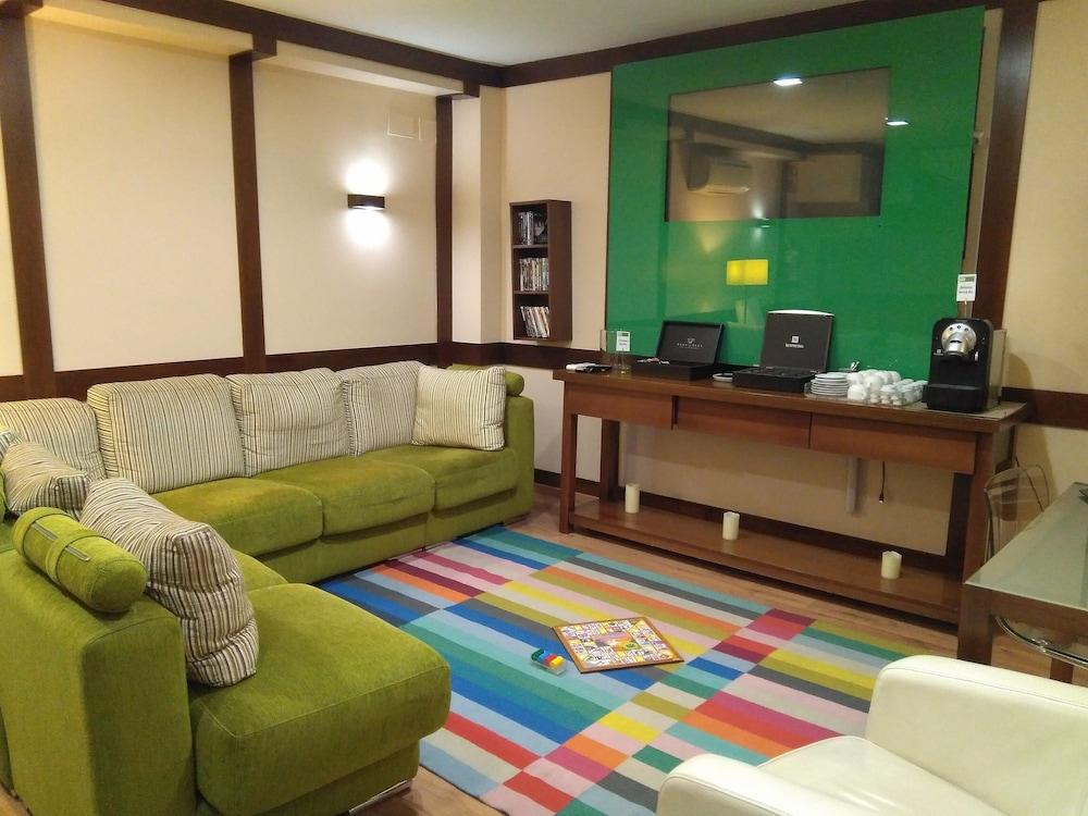 Suites Gran Via 44 Гранада Екстериор снимка