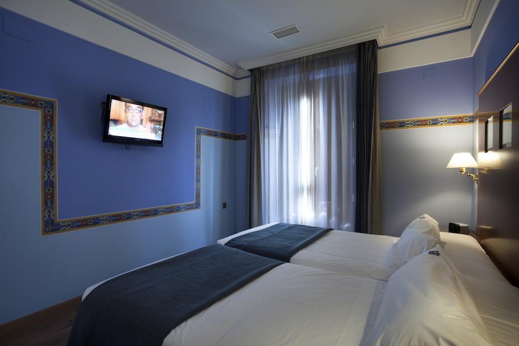 Suites Gran Via 44 Гранада Екстериор снимка