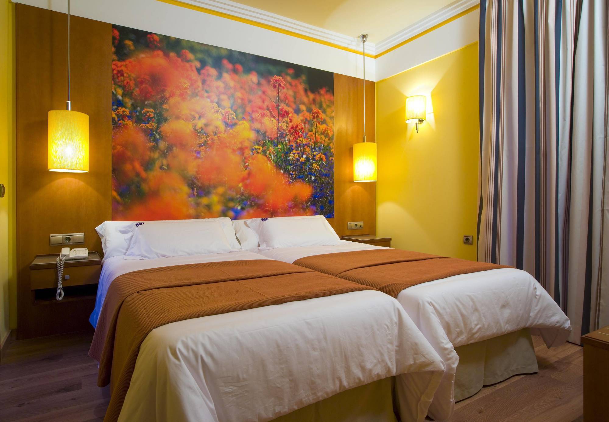 Suites Gran Via 44 Гранада Екстериор снимка