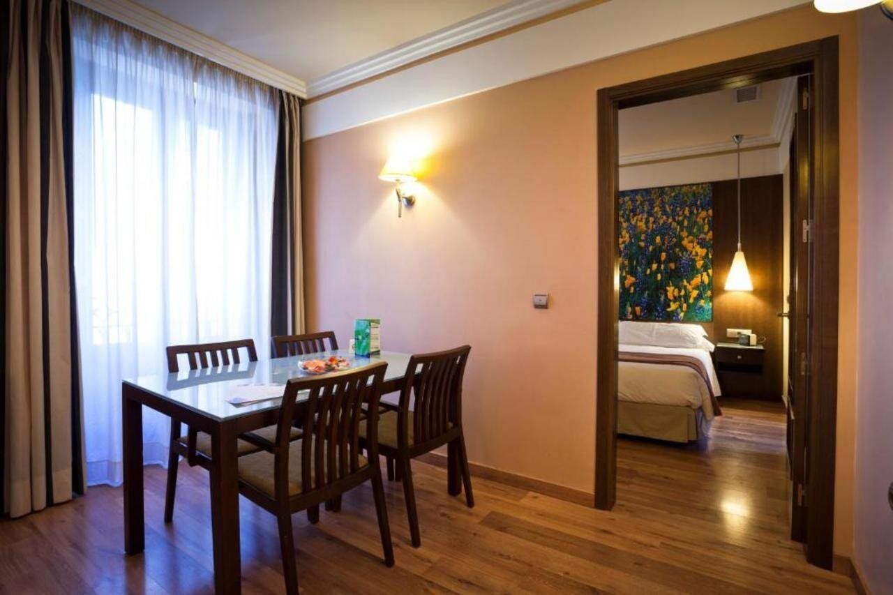 Suites Gran Via 44 Гранада Екстериор снимка